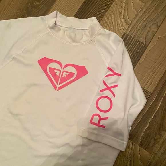 Like New, Roxy Rashguard - Picture 4 of 6